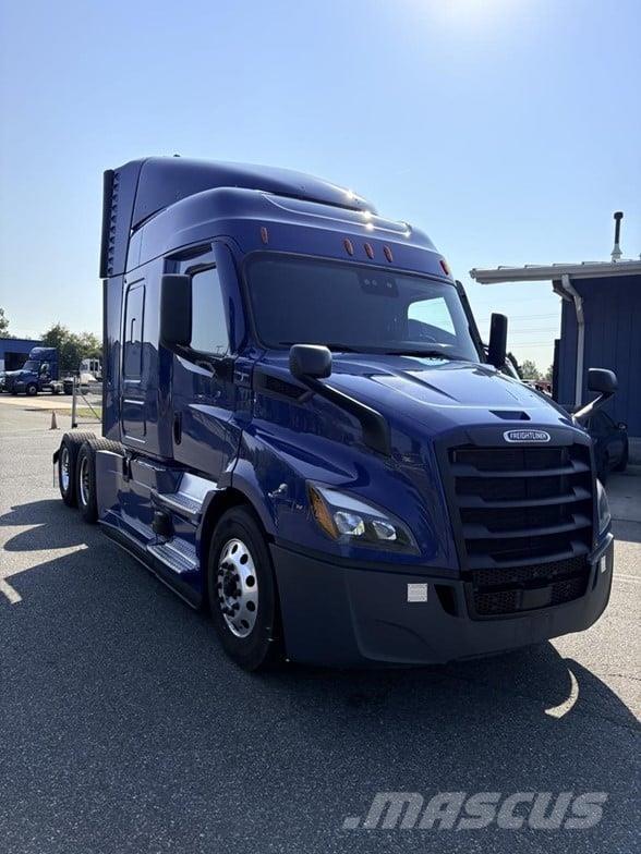 Freightliner CASCADIA 116 牵引车