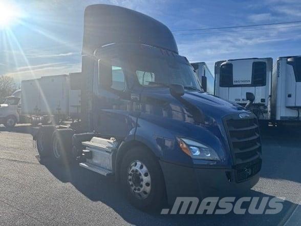 Freightliner CASCADIA 116 牵引车