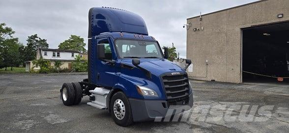 Freightliner CASCADIA 116 牵引车