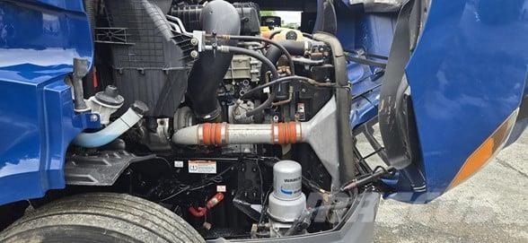 Freightliner CASCADIA 116 牵引车