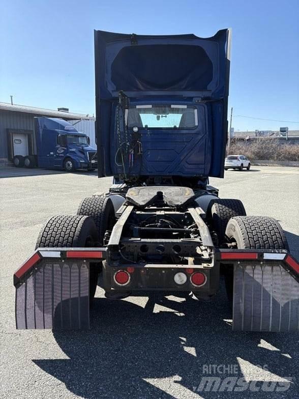 International LT 牵引车