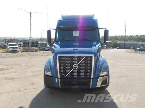 Volvo VNL64T860 牵引车