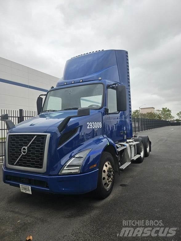 Volvo VNR64T300 牵引车