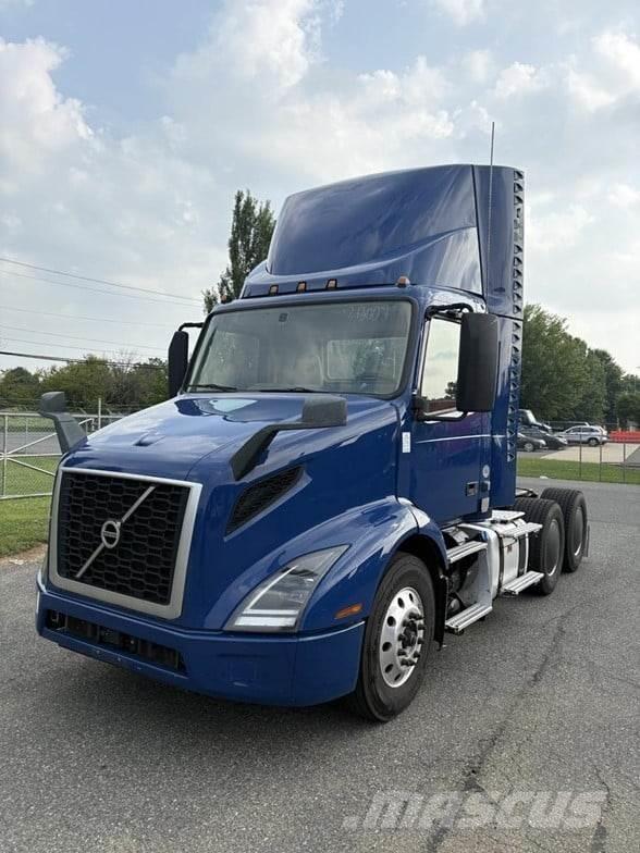 Volvo VNR64T300 牵引车