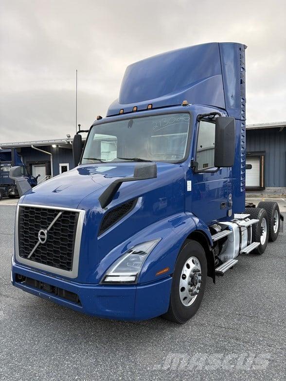Volvo VNR64T300 牵引车