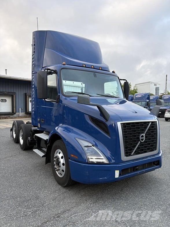 Volvo VNR64T300 牵引车