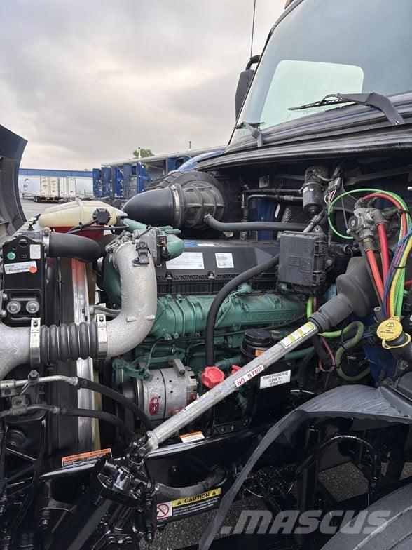 Volvo VNR64T300 牵引车