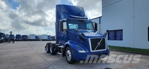 Volvo VNR64T300 牵引车