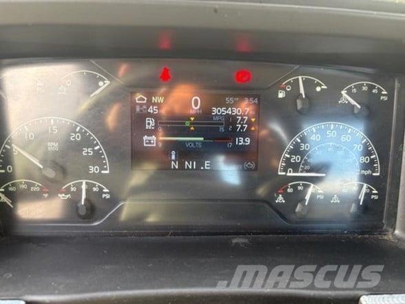 Volvo VNR64T300 牵引车