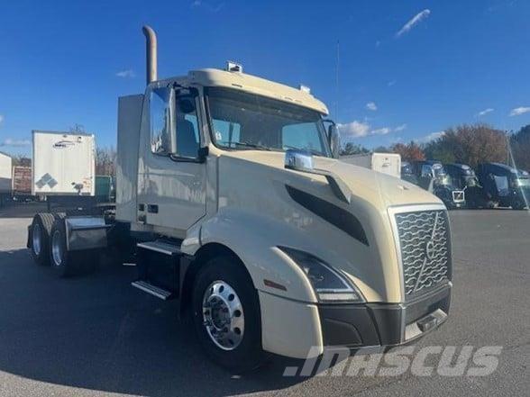 Volvo VNR64T300 牵引车