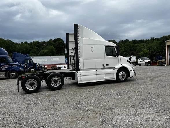 Volvo VNR64T640 牵引车