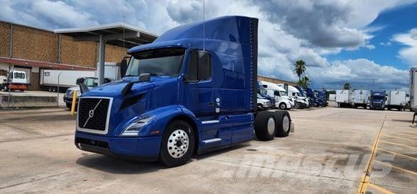 Volvo VNR64T640 牵引车