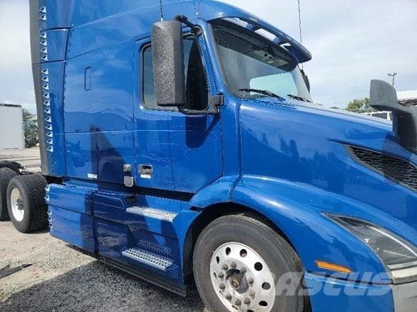 Volvo VNR64T640 牵引车