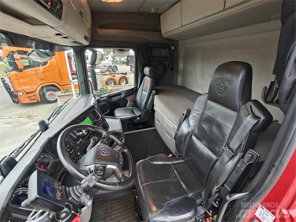 Scania R500 工程吊钩车