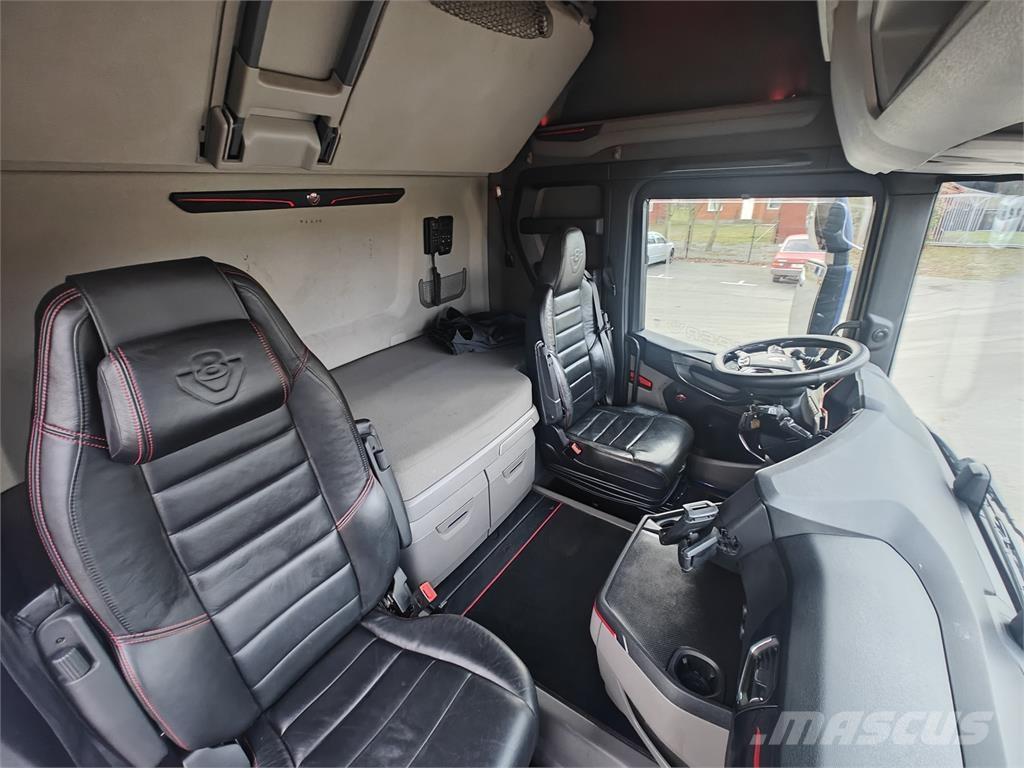 Scania R650 工程吊钩车