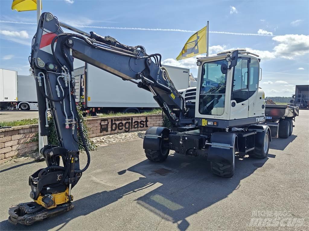 Terex TW85 中型挖掘机