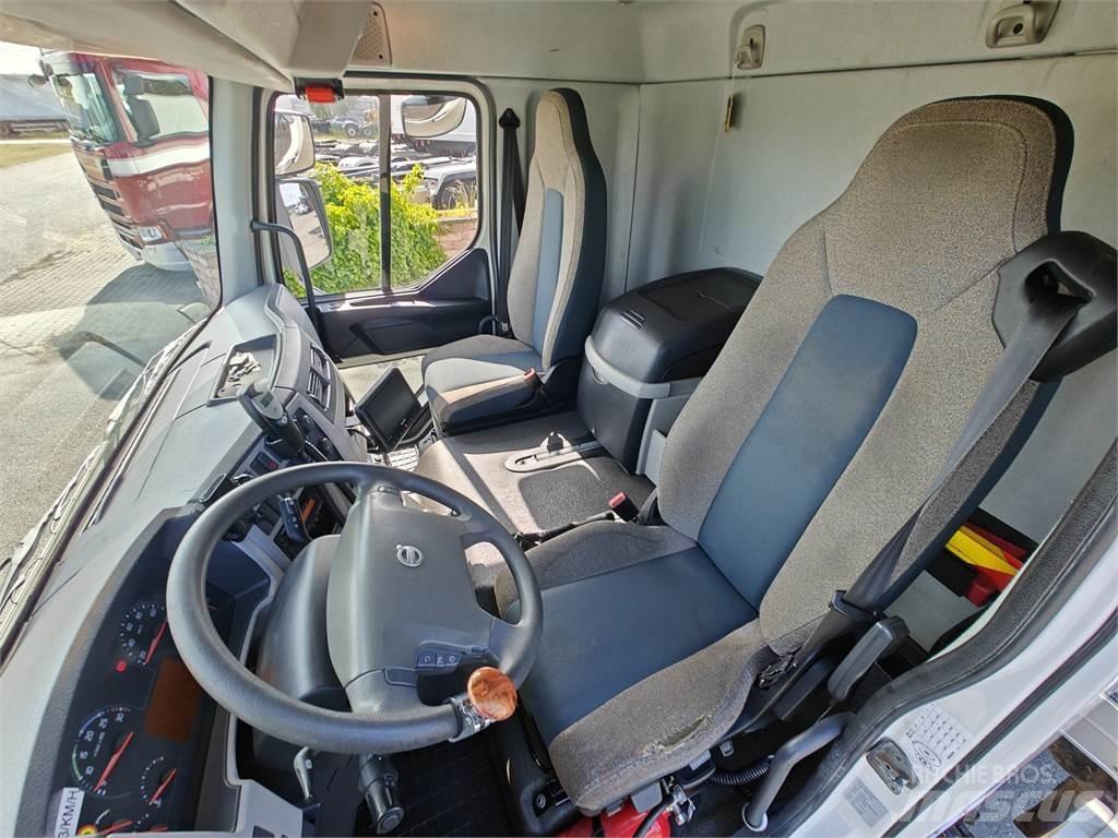 Volvo FL250 厢式货车