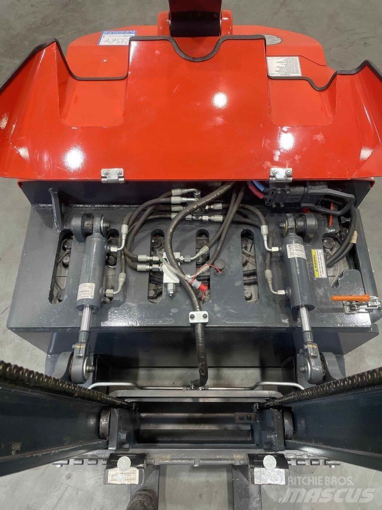 Combilift CS1500 手推堆垛车