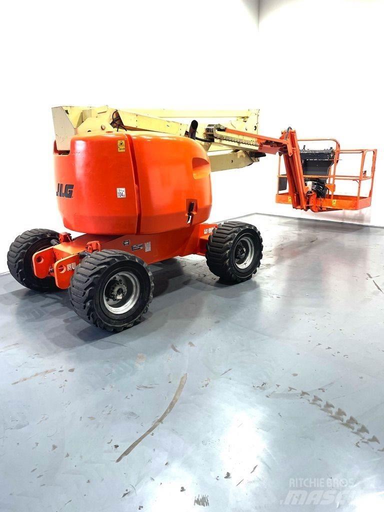 JLG 450AJ 曲臂高空工作平台
