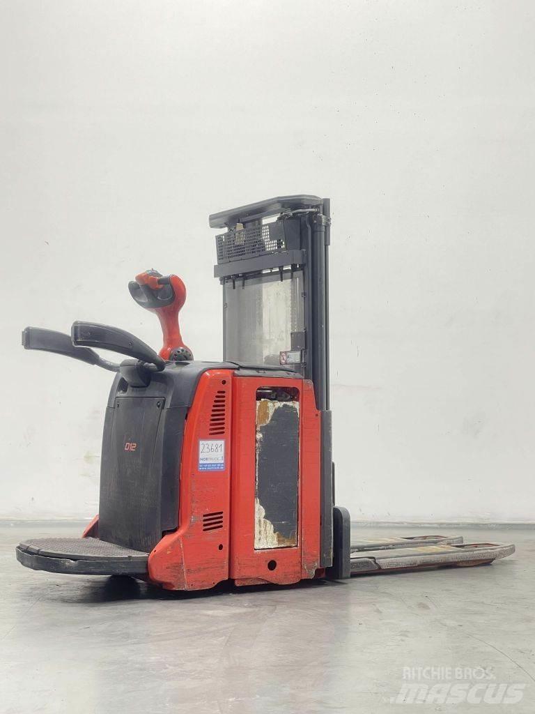 Linde D12AP-133 手推堆垛车