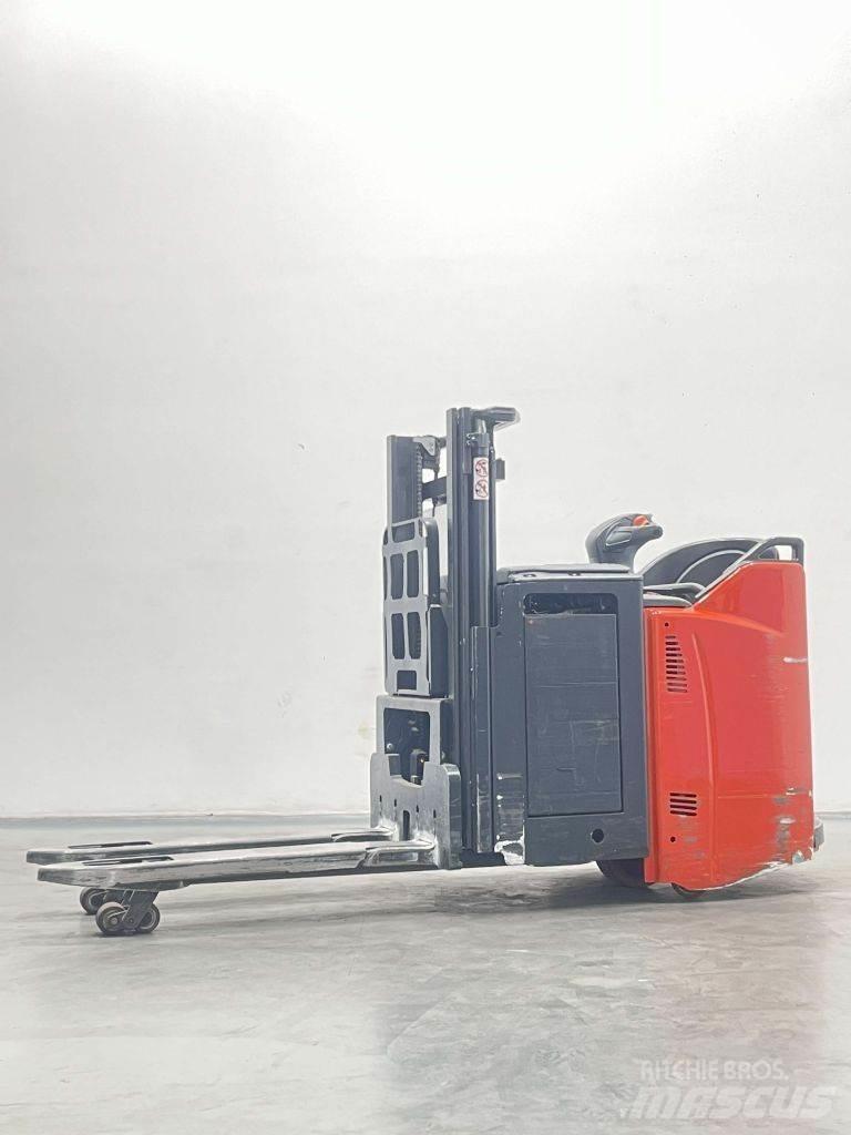Linde D12HPSP-133 手推堆垛车