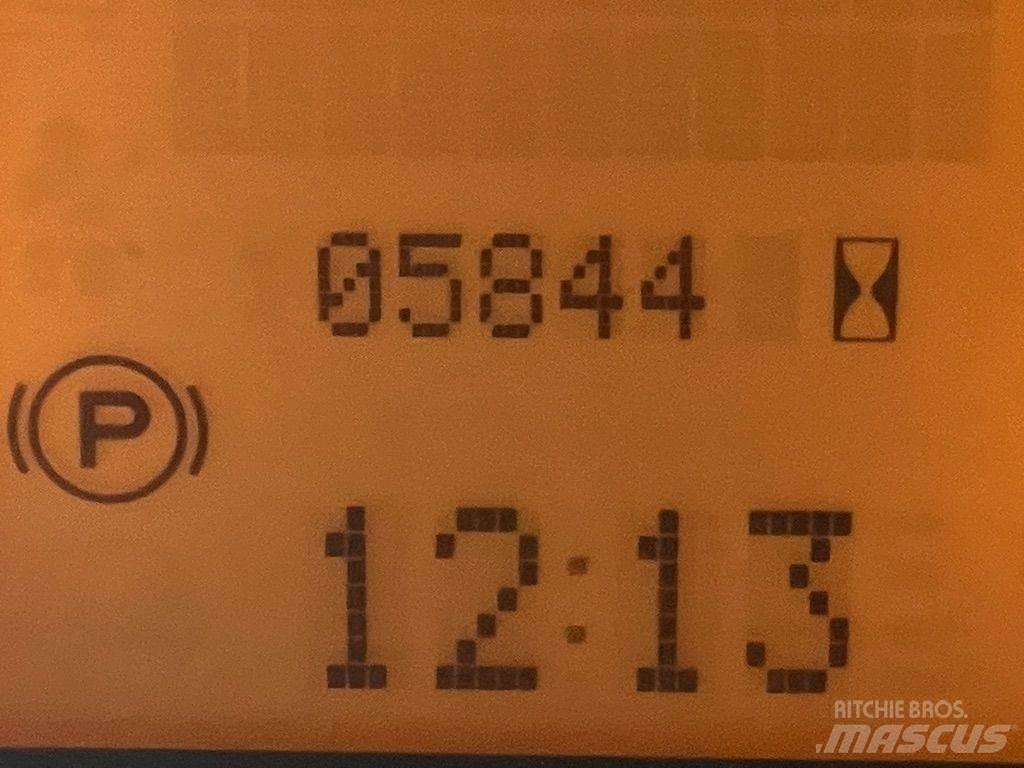 Linde E16-386 电动叉车