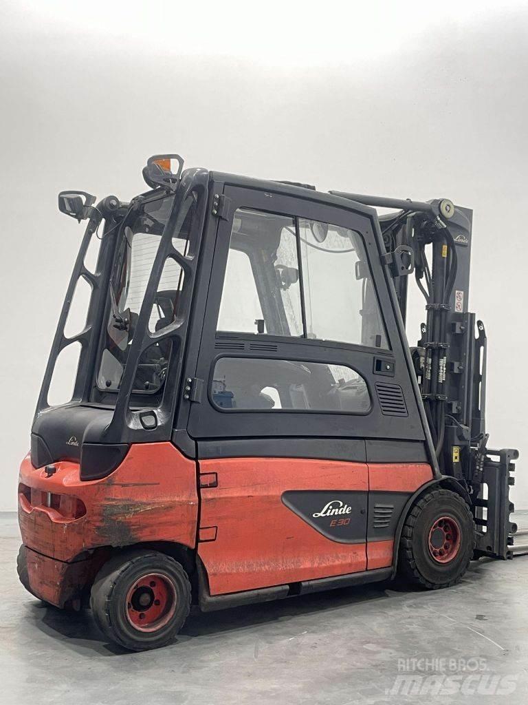 Linde E30L-01-387 电动叉车