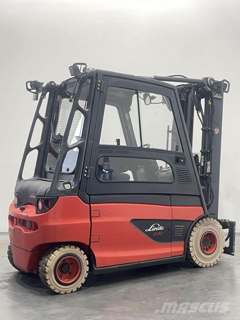 Linde E30L-01-387 电动叉车