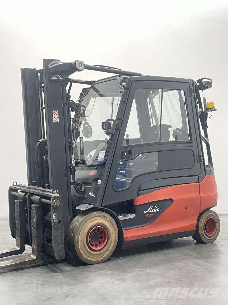 Linde E30L-01-387 电动叉车