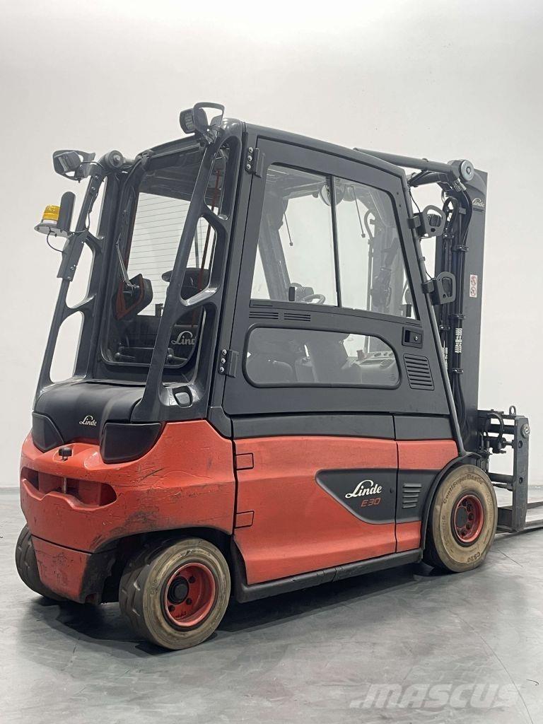 Linde E30L-01-387 电动叉车