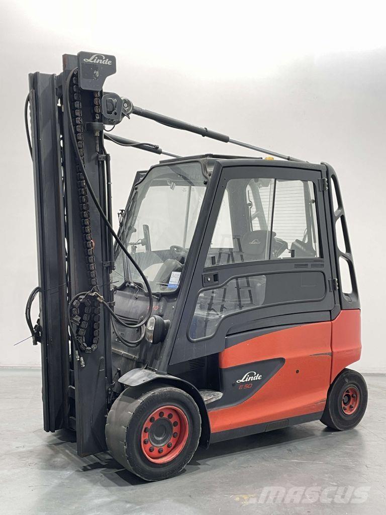 Linde E50HL-01-388 电动叉车