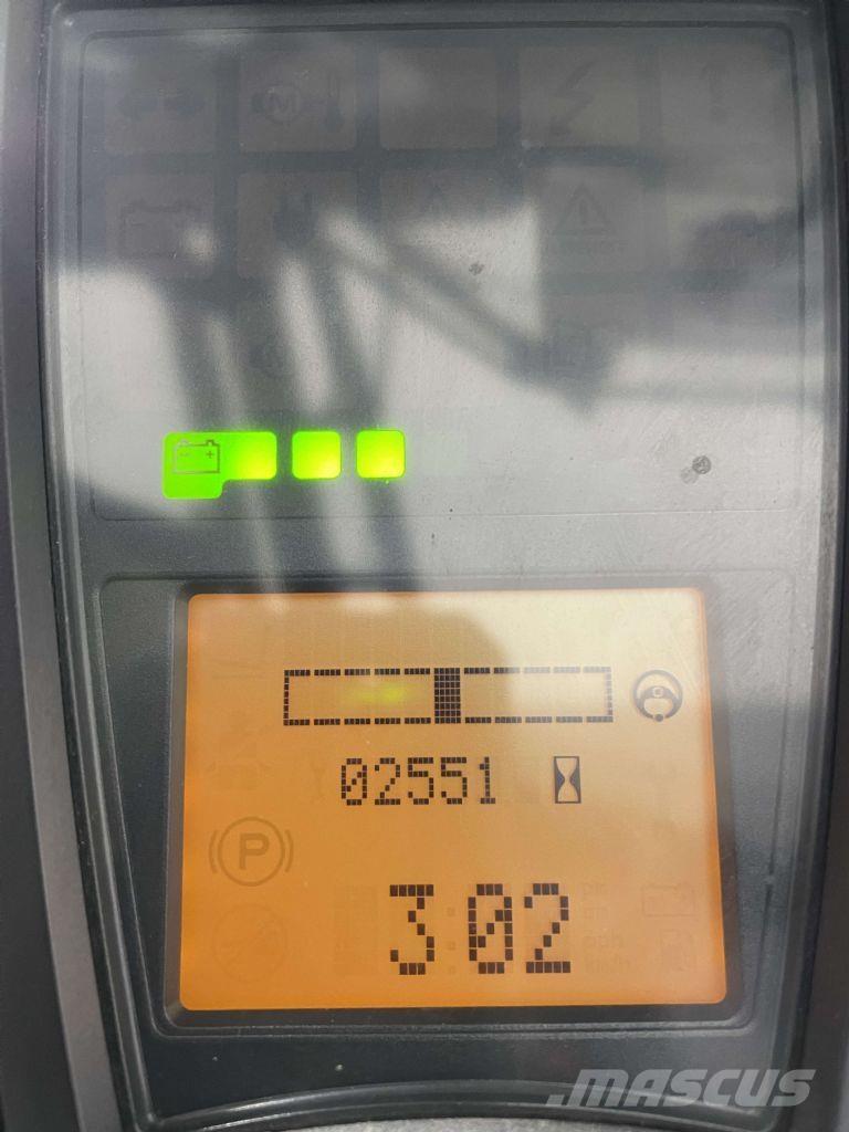 Linde E50HL-01-388 电动叉车