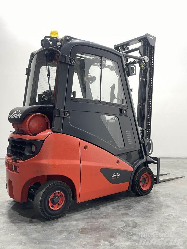 Linde H16T-01-391 天然气叉车