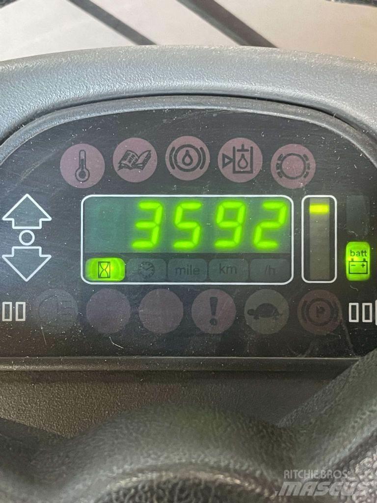 Linde P250-127 搬运车
