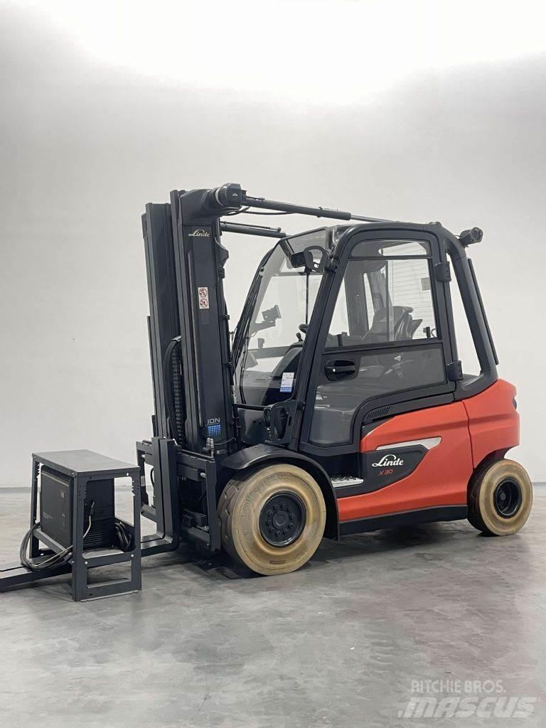 Linde X30-1252-Li-Ion 电动叉车