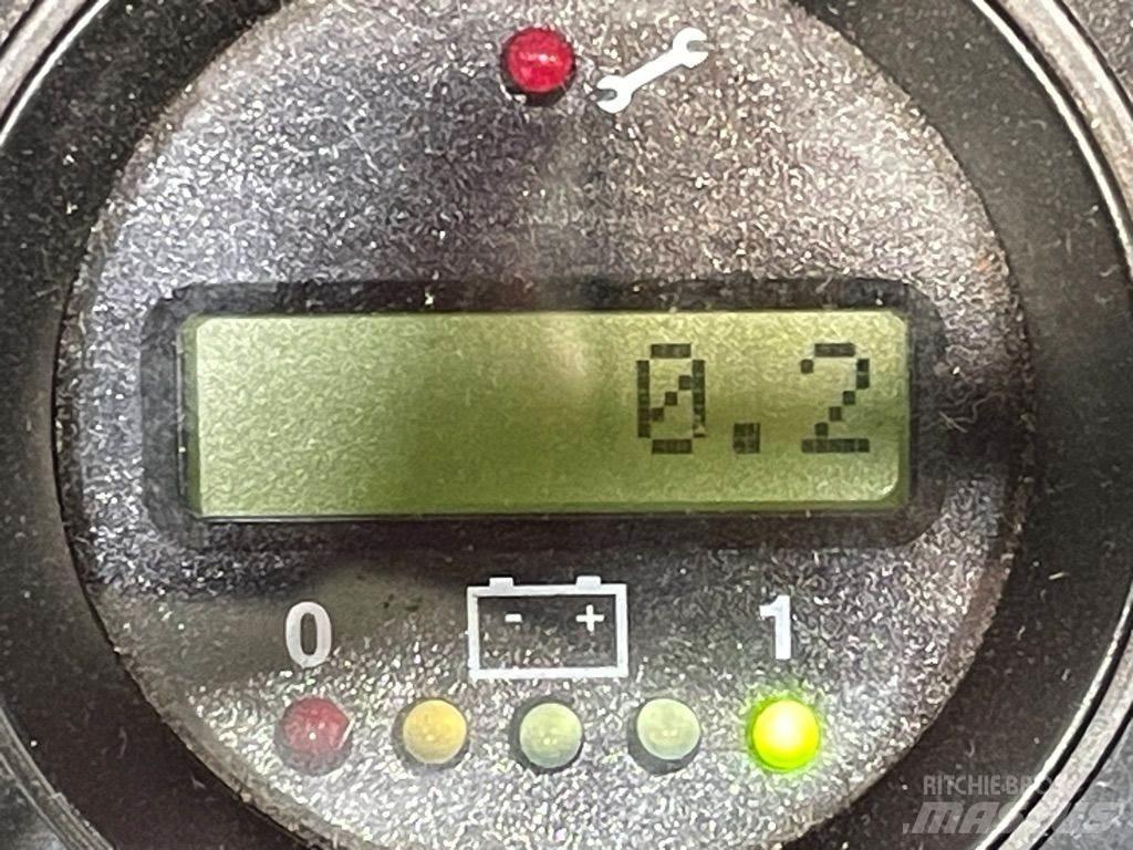 Logitrans Self1002 手推堆垛车