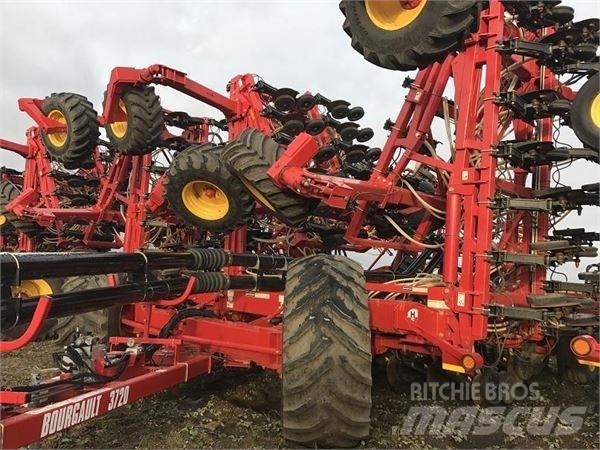 Bourgault 3720-70 条播机
