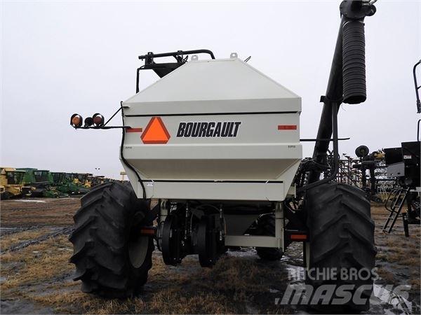 Bourgault 5440 多功能条播机