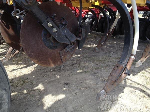 Bourgault 5710 条播机