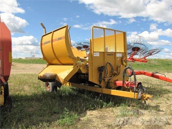 Haybuster 2650 拆捆机/剪钳机/开卷机