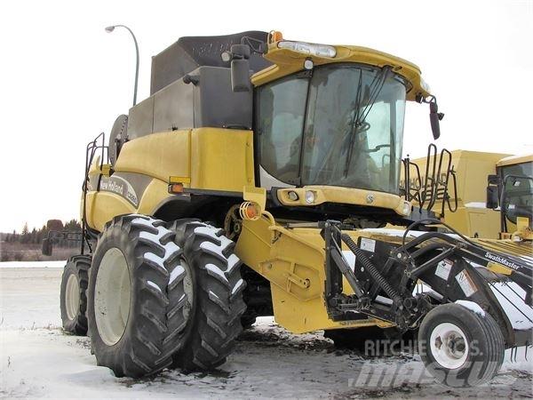 New Holland CX860 联合收割机