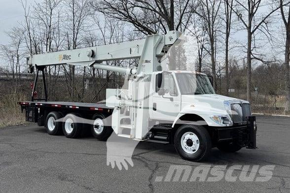 Altec AC26-103B 起重车