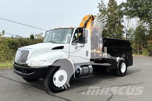 Effer 135/3S 木材起重机