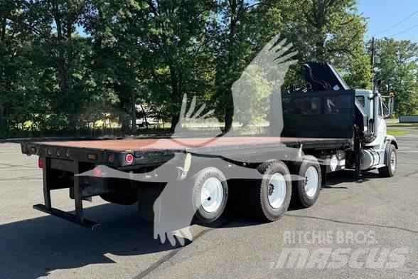 Hiab 300-6 木材起重机