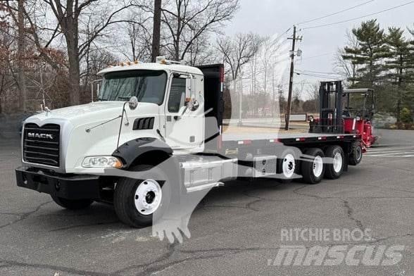 Moffett M8 55.4 车载式叉车