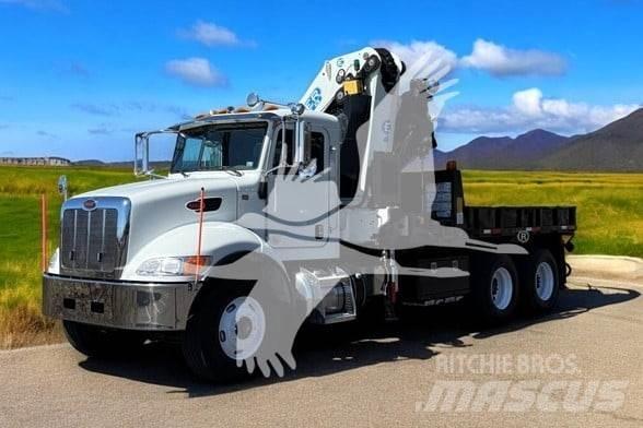 Peterbilt 348 平板栏板货车
