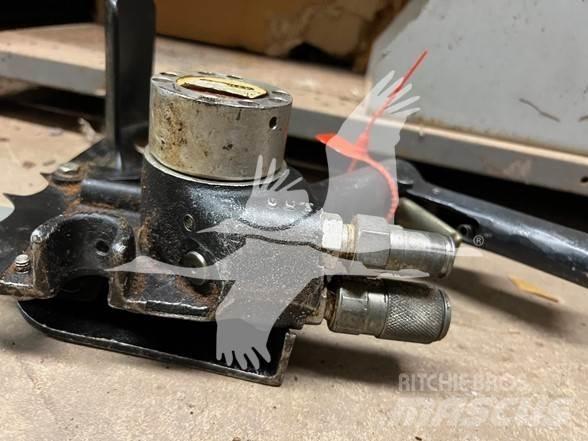 Stanley CS05 电锯