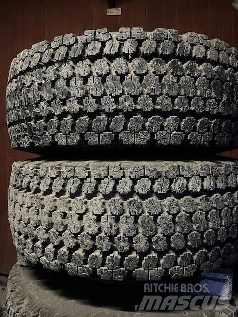  26.5X25 SNÖHJUL 轮胎、车轮、轮圈