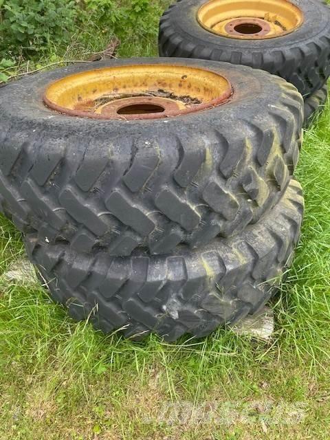  4ST LASTMASKINSDÄCK 轮胎、车轮、轮圈