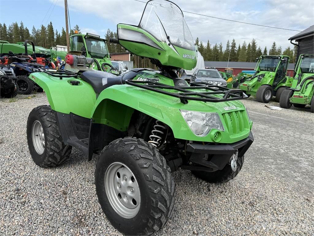 Arctic Cat 550 H1 EFI 沙滩车